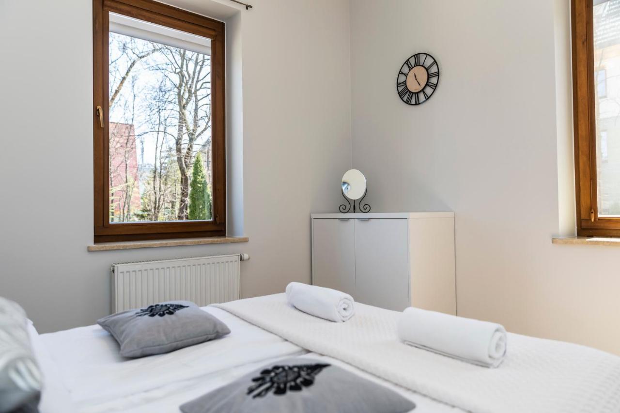 One-Bedroom Standard Apartment
